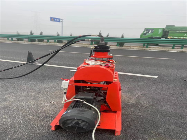 杨浦高速公路路基下沉加固注浆灌浆